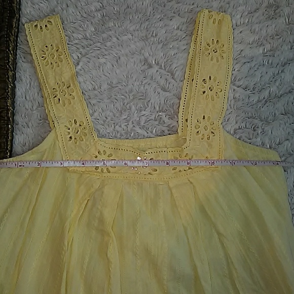 Adorable Mossimo tank for those hot summer days! - Picture 3 of 5